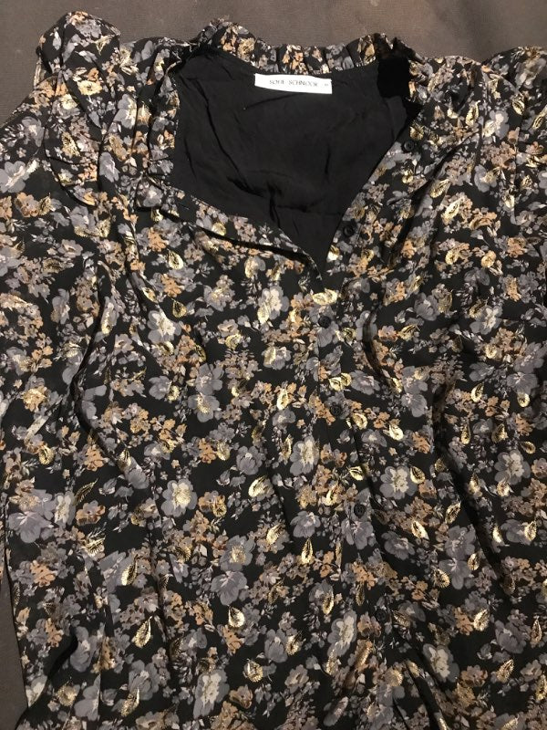 Sofie Schoor festive shirt