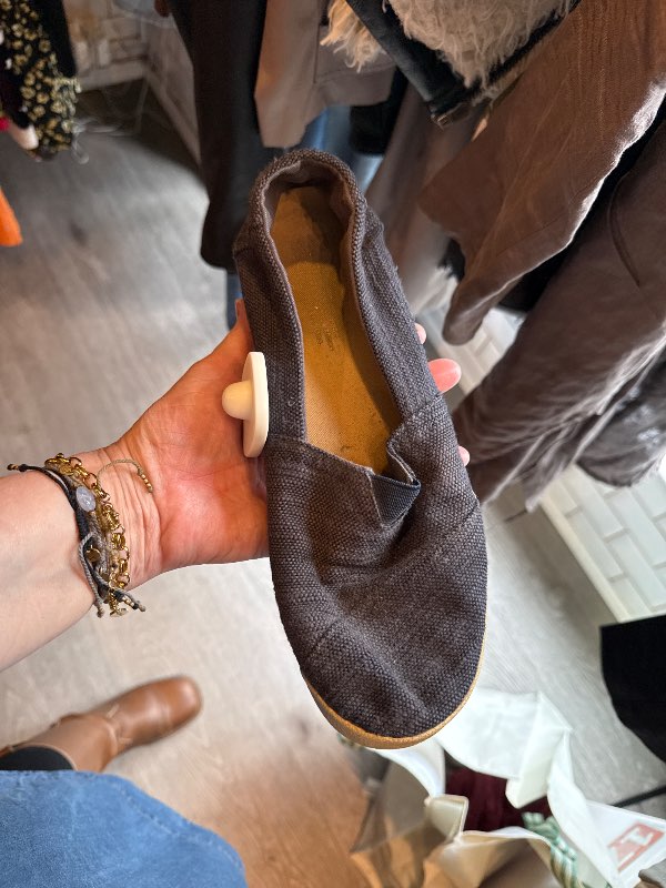 Toms strigaskór