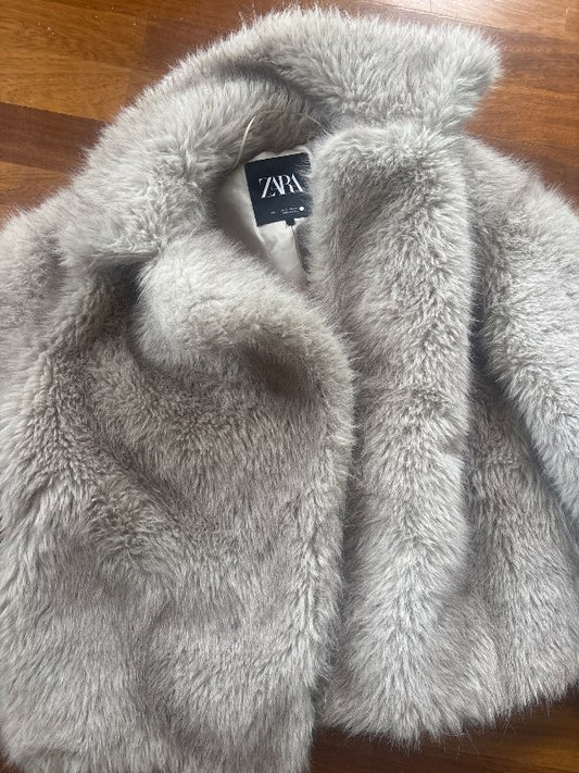 Pels grey