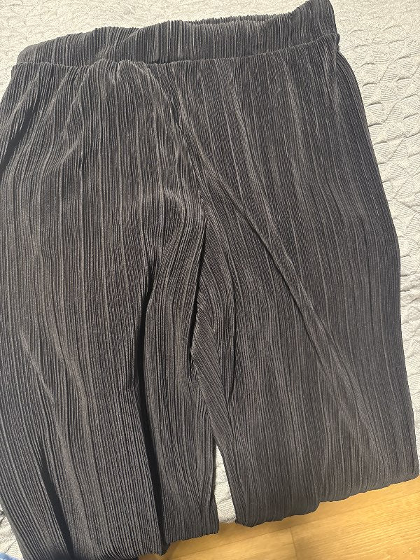 Svartar buxur ONLY