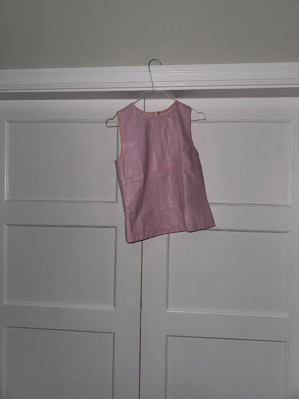 Bleikur pleðurbolur