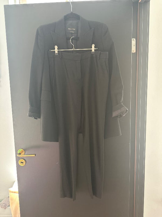 Massimo dutti  dragt svört