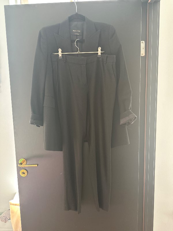 Massimo dutti  dragt svört