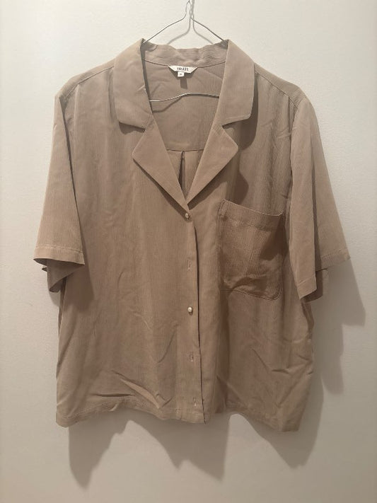 MbyM skyrta frá/græn