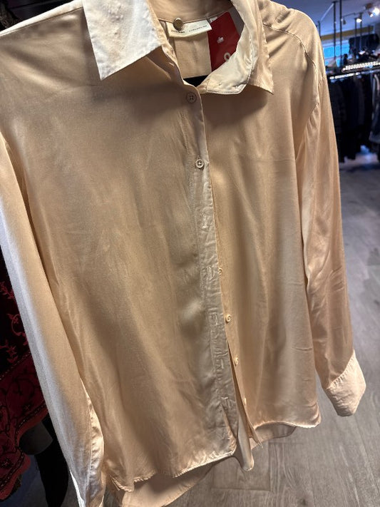 IN WEAR ljós skyrta