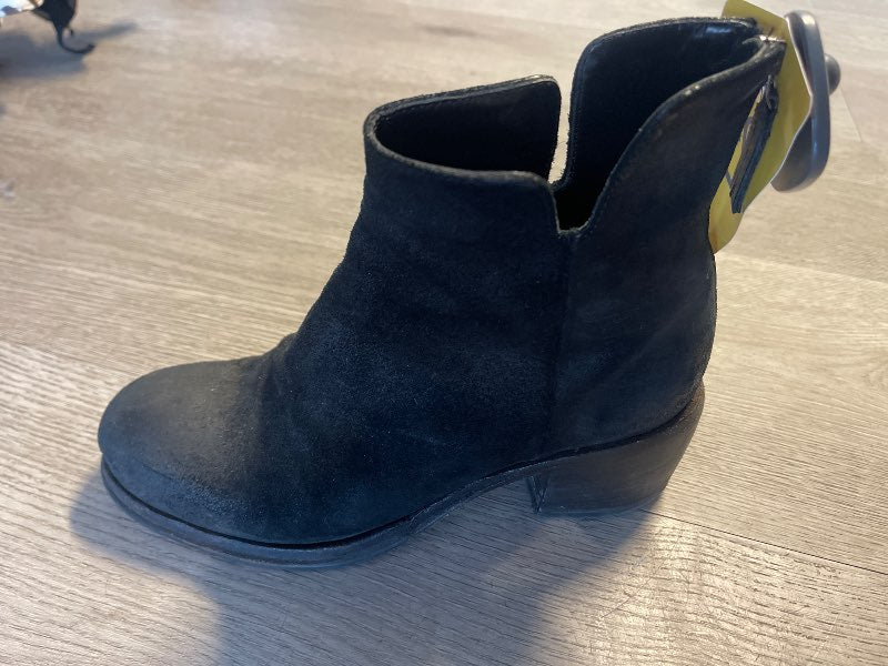 T-boots Ernesto D