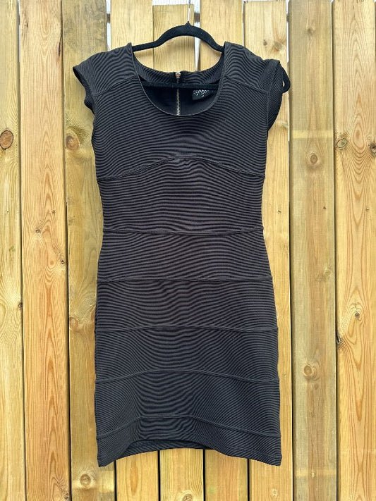 Soaked in Luxury minidress svartur