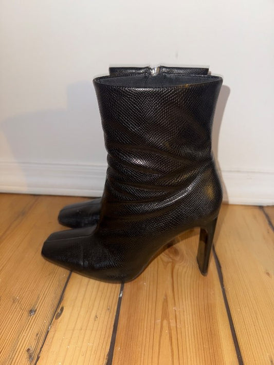 Zara boots