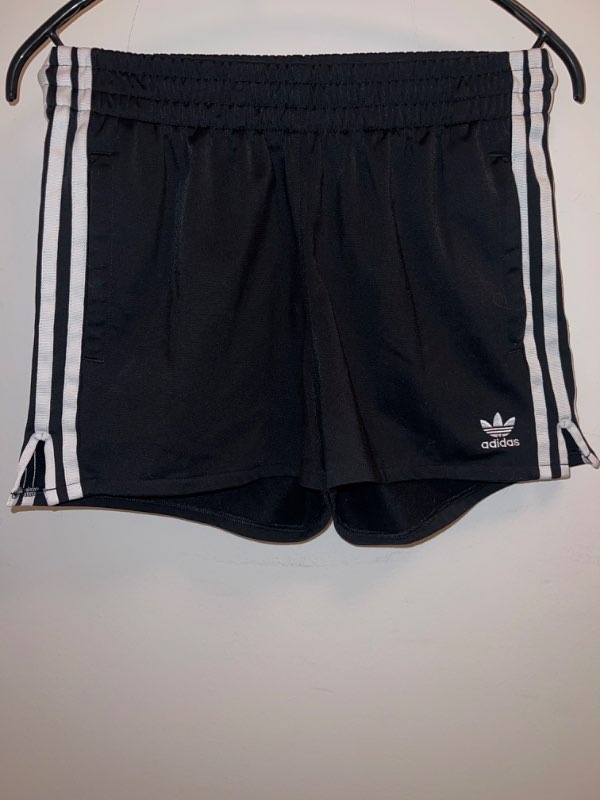 Adidas stuttbuxur