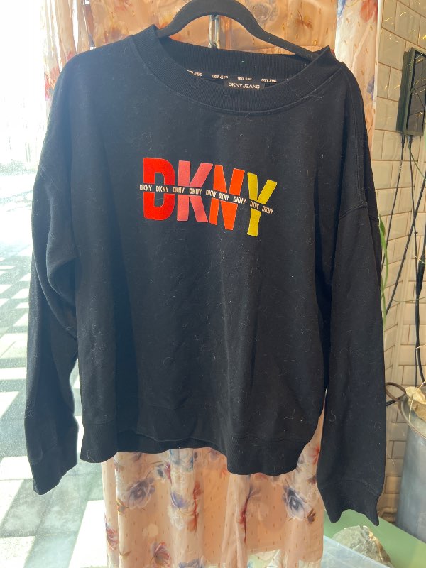 DKnY sweater peysa