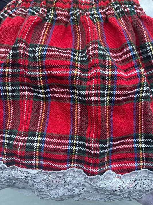 red plaid skirt krata