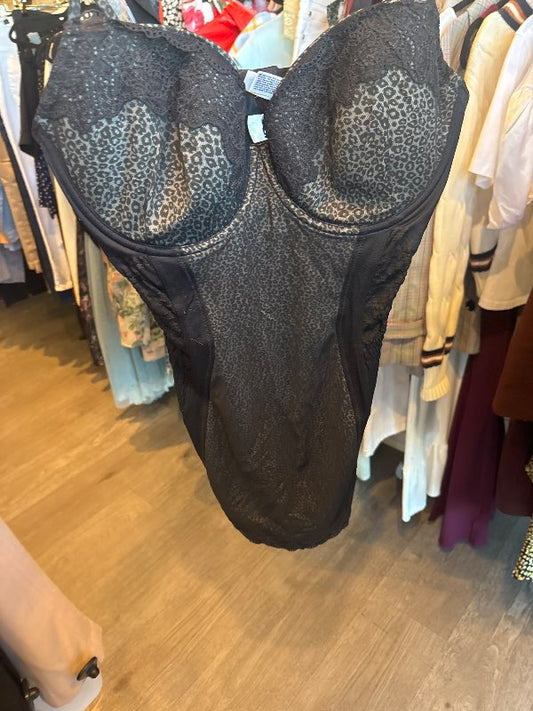 Undirkjóll