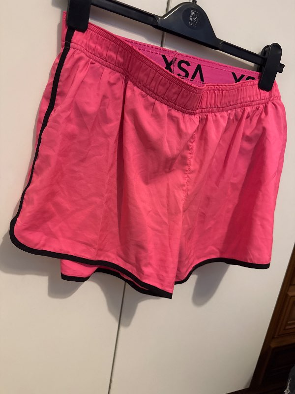 Viktoria’s secret shorts pink