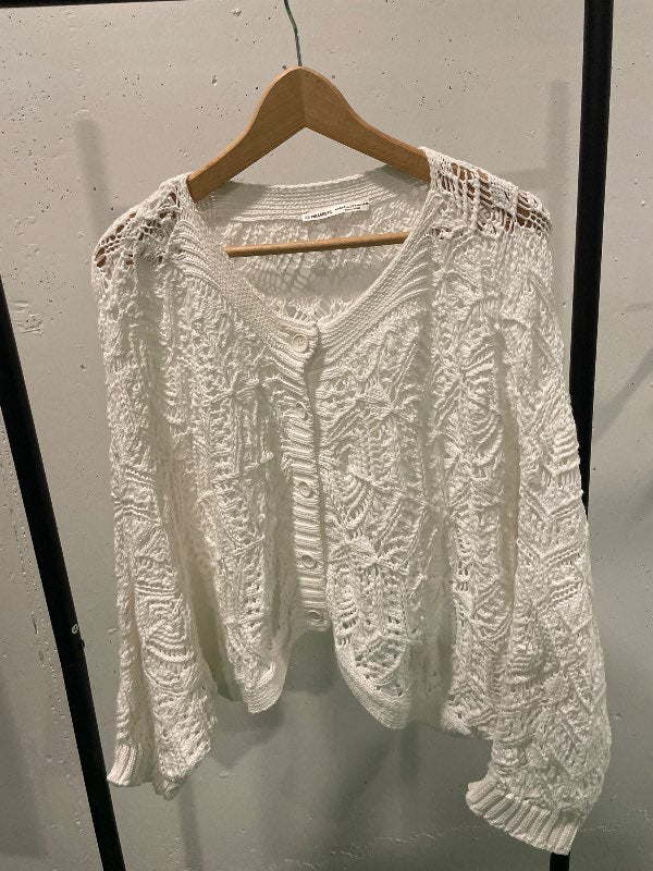 Pull and bear heklupeysa