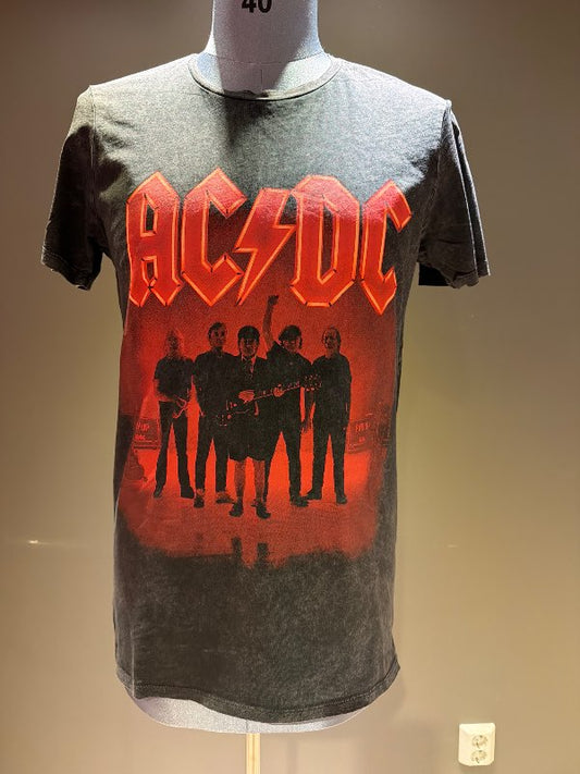 AC/DC bolur