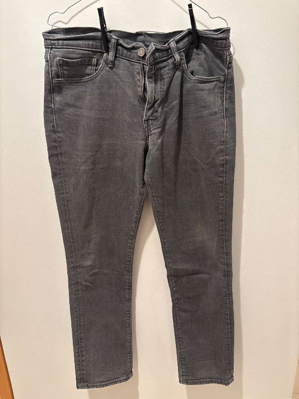 Levi’s 511 gallabuxur gráar