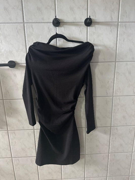 Svartur H&M kjóll