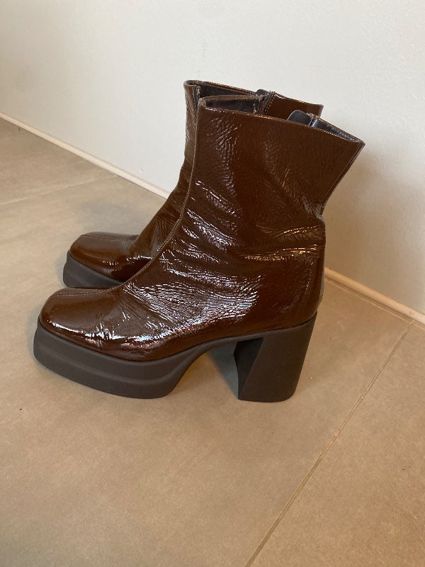 Vrún bootz