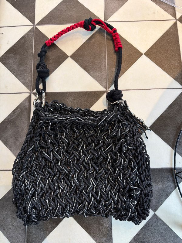 Svört silfruð handmade taska