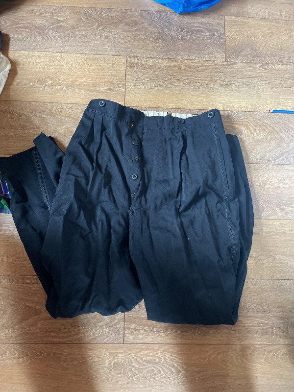 Uppháar svartar buxur