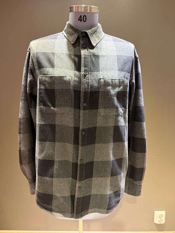 Grákôflótt skyrta