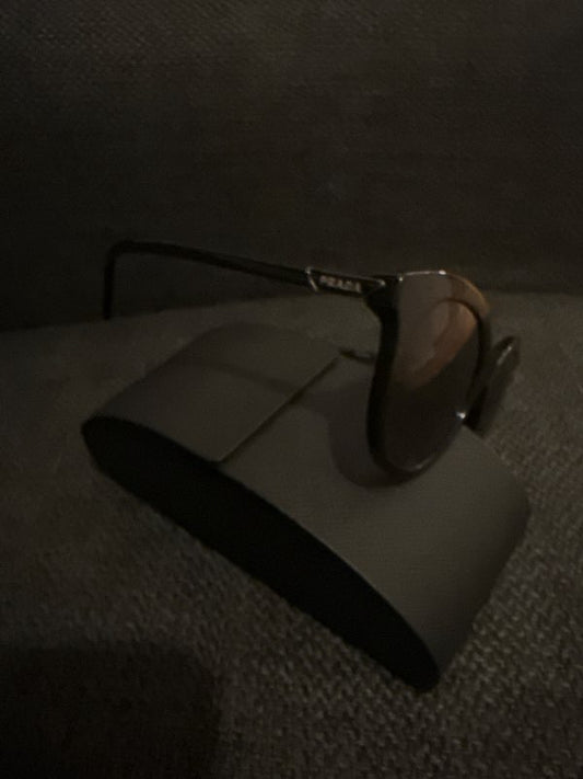Prada sólgleraugu