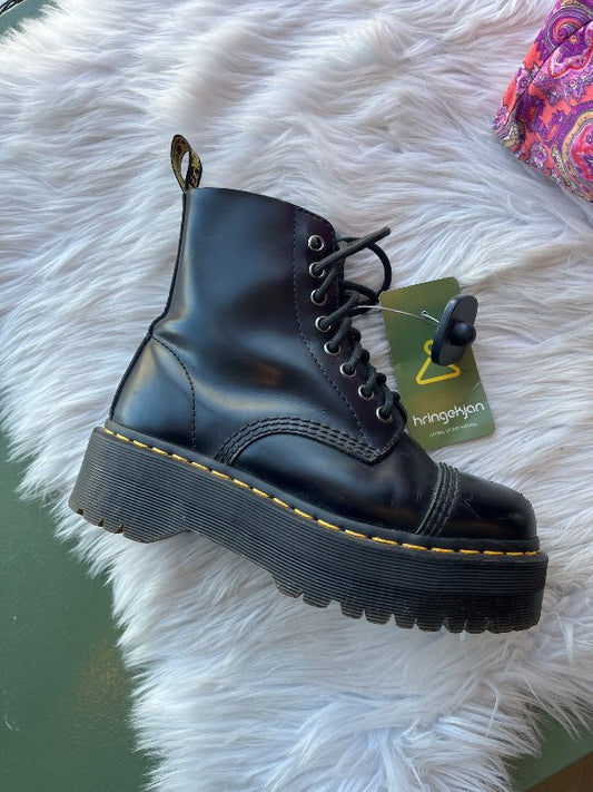 Dr. Martens
