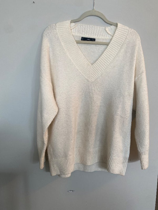 Hvít peysa oversized