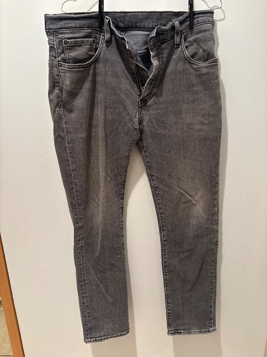 Levi’s 511 gallabuxur gráar