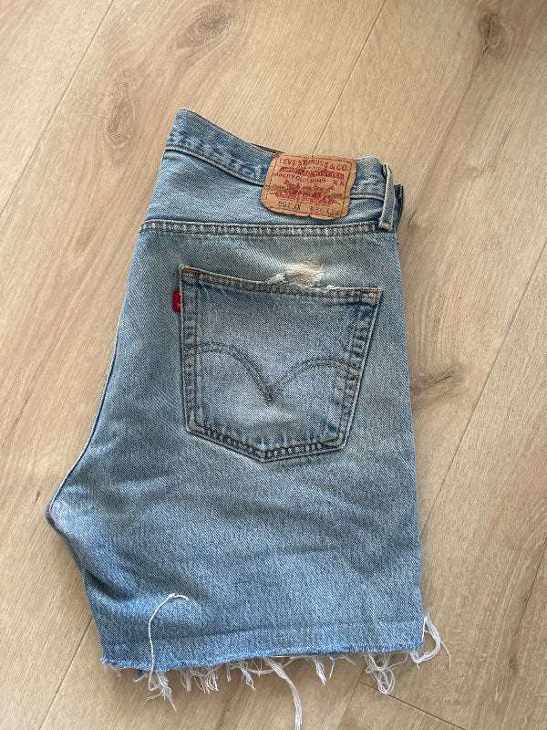 Levi’s gallastuttbuxur