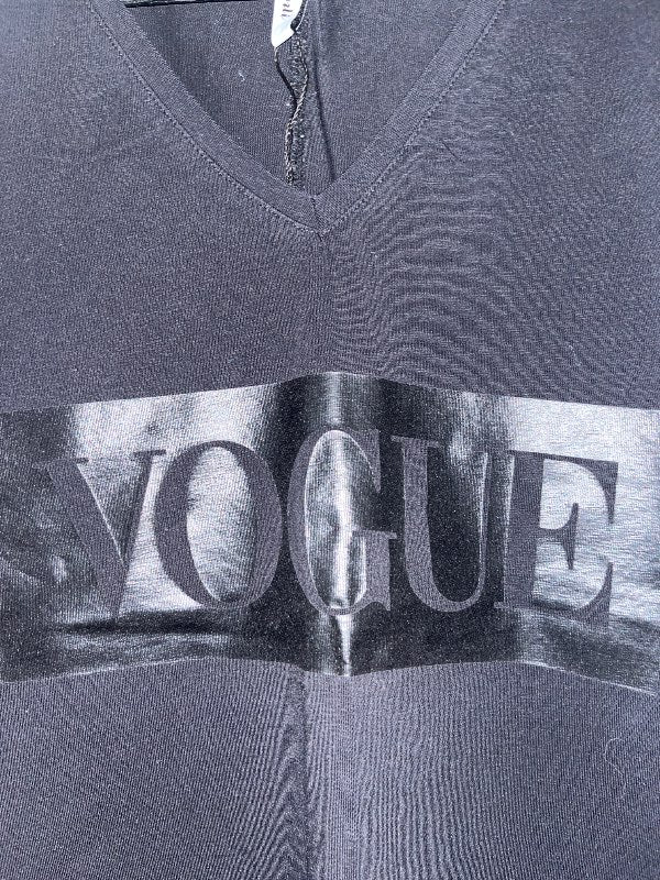 VOGUE black T-shirt