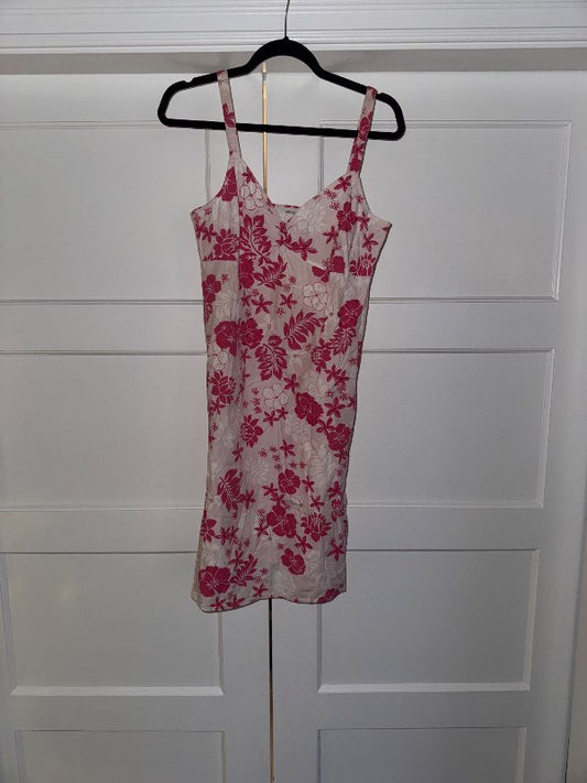 Bleikur blómakjóll