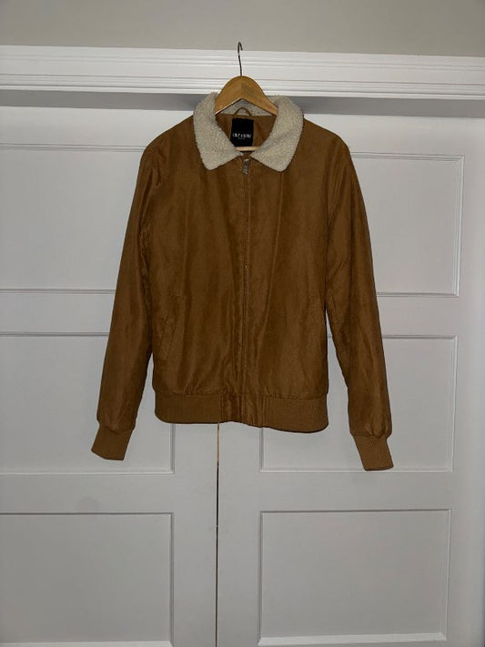 Jakki með gærukraga