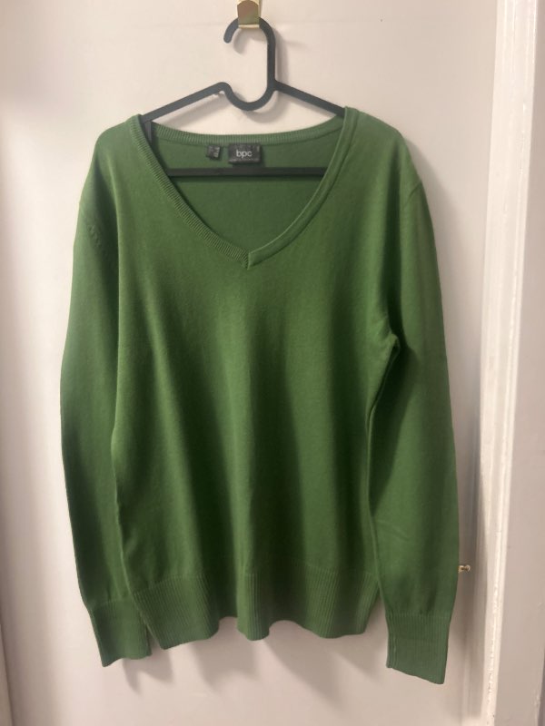 bpc green sweater