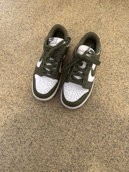 Nike skór grænir
