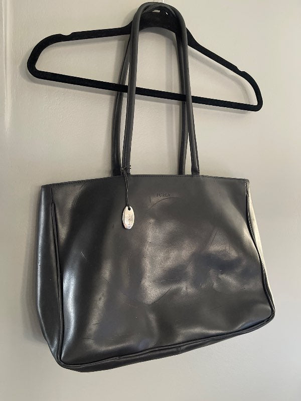 Furla axlataska tote