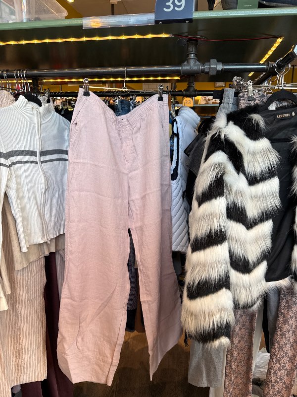 Bleikar buxur, zara hör