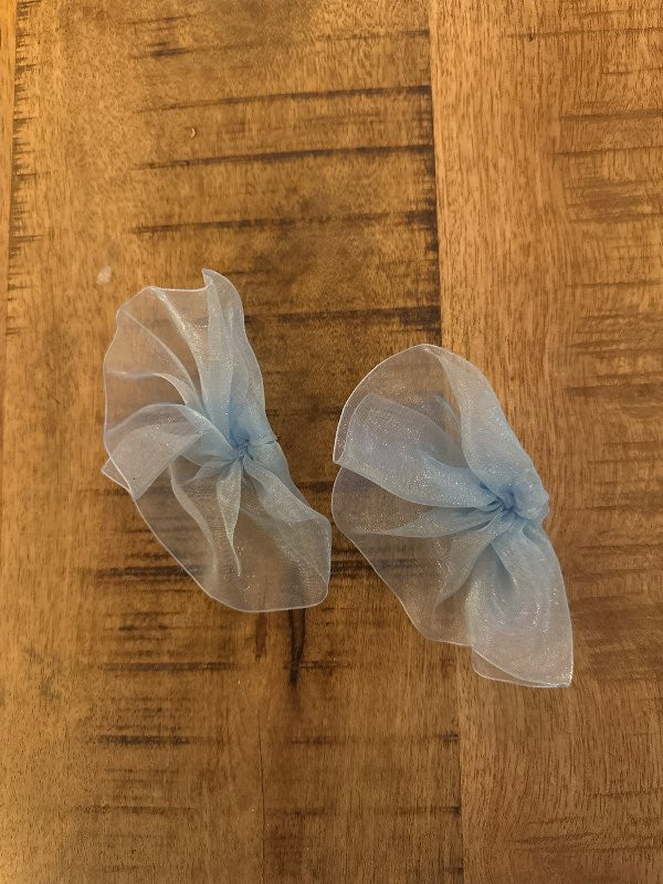 Ljosbláir paloma w eyrnalokkar