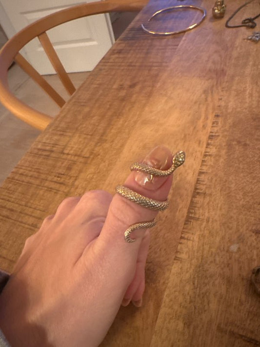 Snake hringur