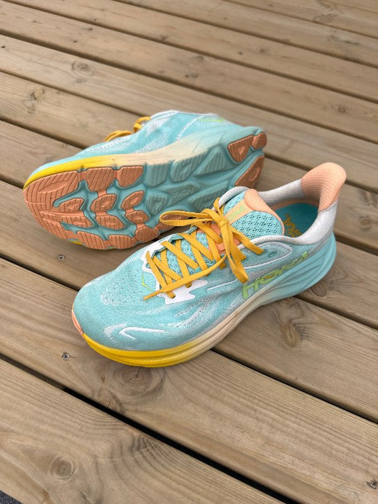 Hoka Clifton skór - nánast nýir
