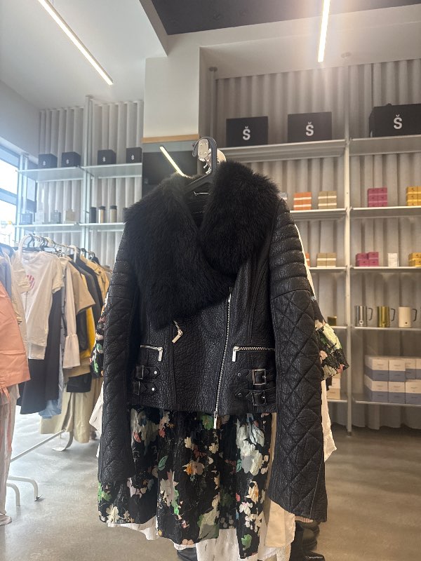 Karen millen leðurjakki