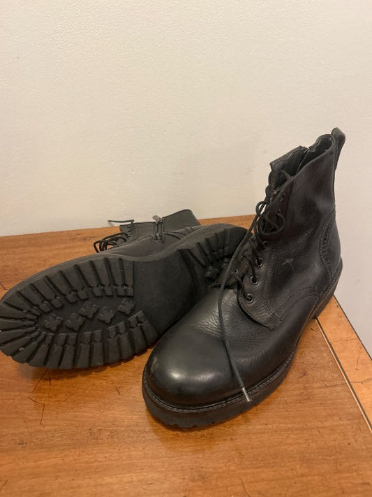 Won Hundred black leather boots