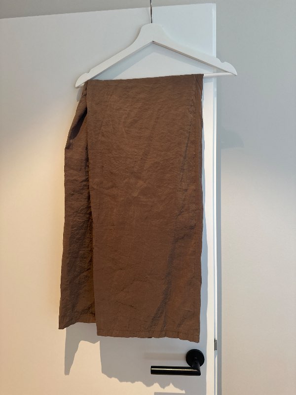 Zara- brúnar buxur