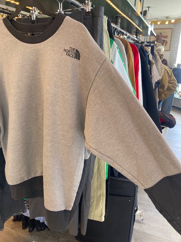 North face men sweater