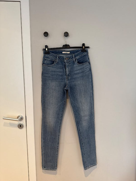 Levis gallabuxur