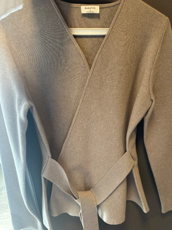 Aritzia ný Peysa