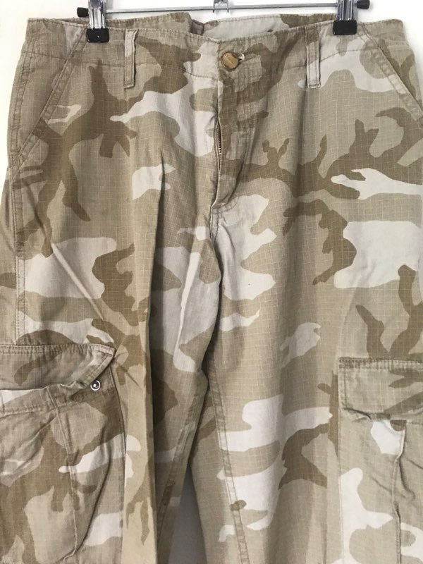 Carhartt camo cargo