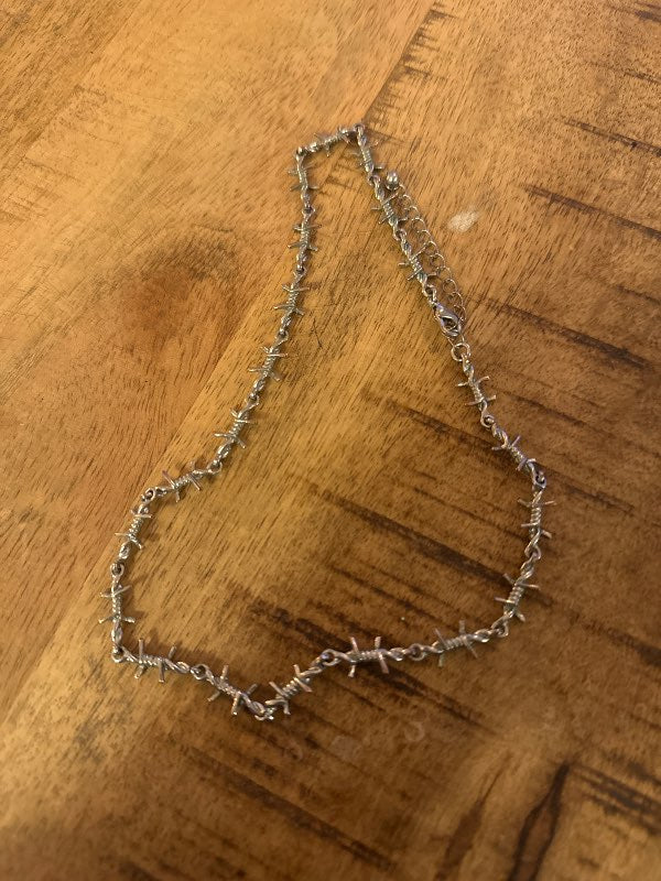 Gaddavír hálsmen