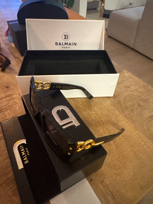 Balmain sólgleraugu í kassa