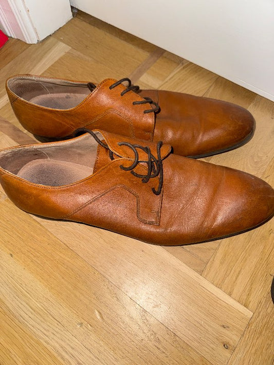 Koníaksbrúnir herraskór